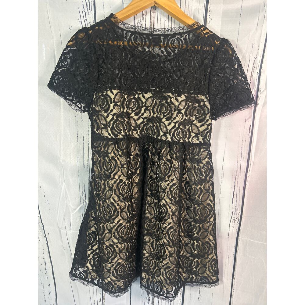 Dress - Picture 3 of 4